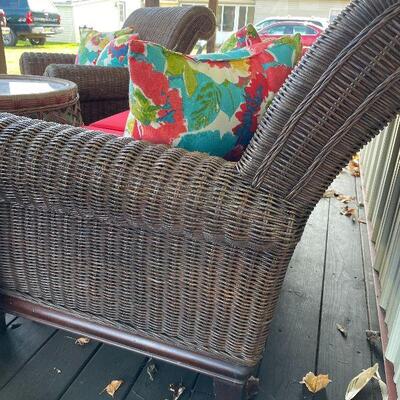 232: Wicker Outdoor Set