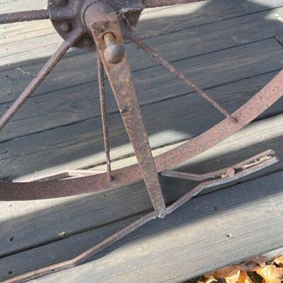 238: Wagon Wheel