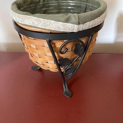 262: Longaberger Baskets with Metal holders