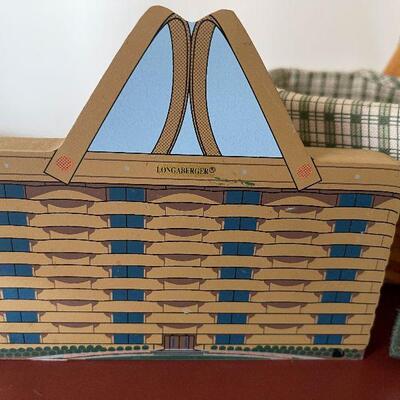 264: Longaberger baskets