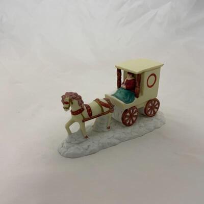 (140) Snow Elves | Carriage | Dickens Christmas