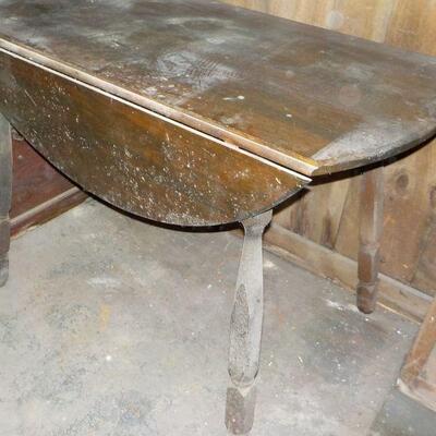 Dinning table need TLC but very solid for repurpose project.