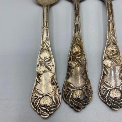 Set of 4 Vintage Antique Grapefruit Spoons Citrus Design Handles Silverplate