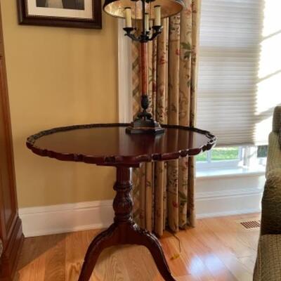Round wood side table
