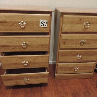 2 CHEST OF DRAWERS