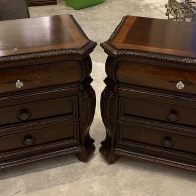 Pair of Night Stands, NICE !!!