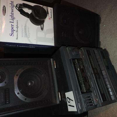 YORK COMPACT HOME AUDIO SYSTEM AND HEADPHONES