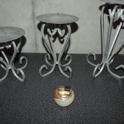 MARBLE TABLE LIGHTER AND CANDLES