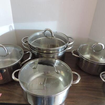 COOKING POTS WITH LIDS