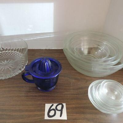BLUE GLASS  AND GLASS BOWLS