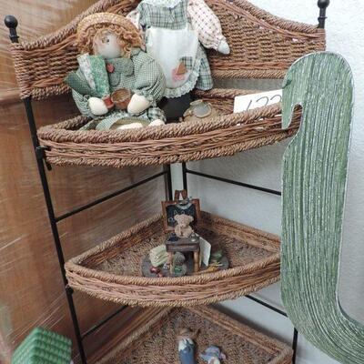 WICKER SHELVING AND DECOR