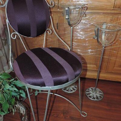 CHAIR-TREE-DECOR
