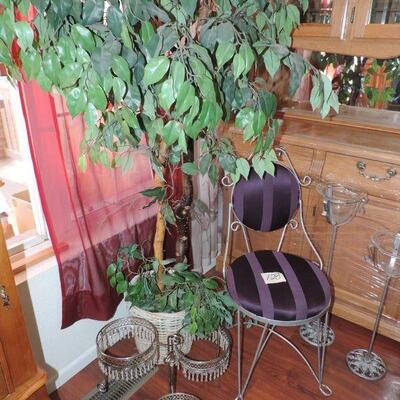 CHAIR-TREE-DECOR