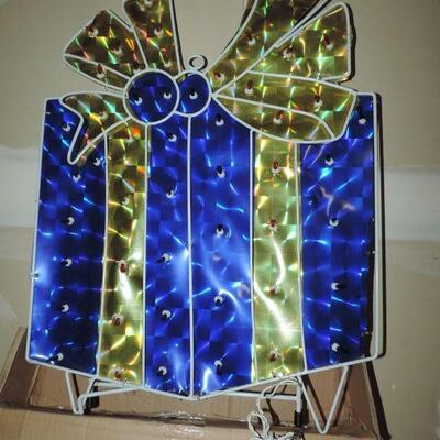CHRISTMAS GIFT BOXES