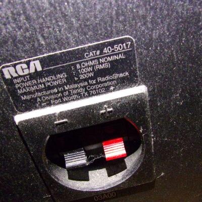Lot 125 - RCA Speakers 40-5017