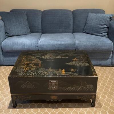Chinoiserie coffee table with storage