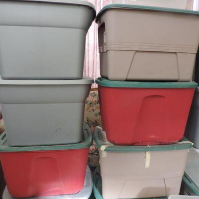 STORAGE CONTAINERS 