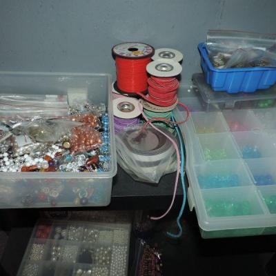 JEWEJRY MAKING  BEADS