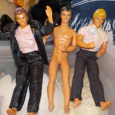 3 Ken's dolls 1986's.