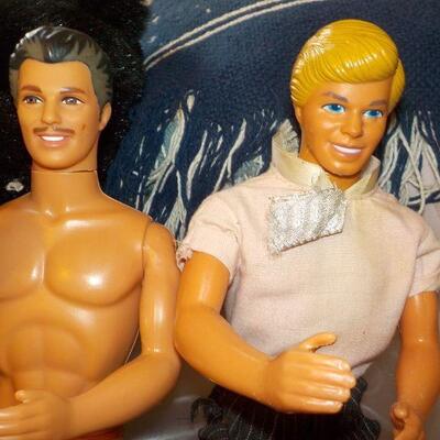 3 Ken's dolls 1986's.