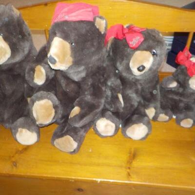 4 "Teelix Bears Family".