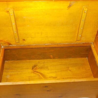toy chest bench solid pine.