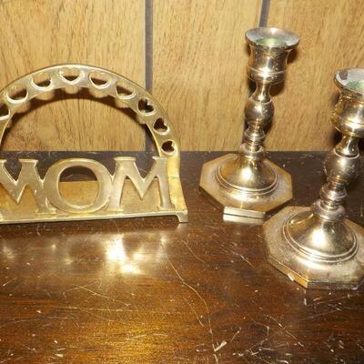 aLL BRASS MOM 7IN X 6IN AND 2 CANDLE HOLDERS.