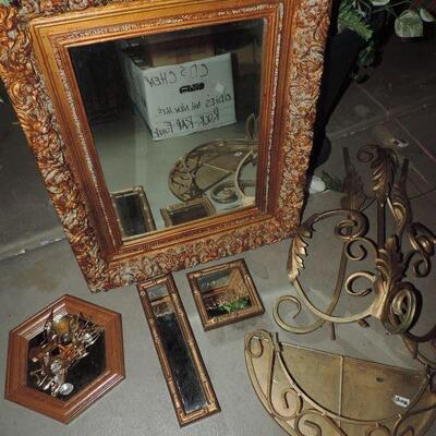 MIRROR AND ACCESSORIES