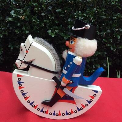 Original ERZGEBIRGE Soldier on Horse