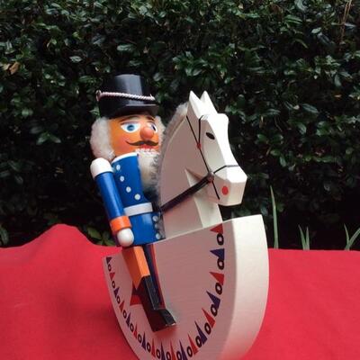 Original ERZGEBIRGE Soldier on Horse