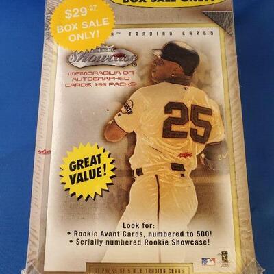 Lot 9: Box of 2002 Fleer Showcase Baseball Cards