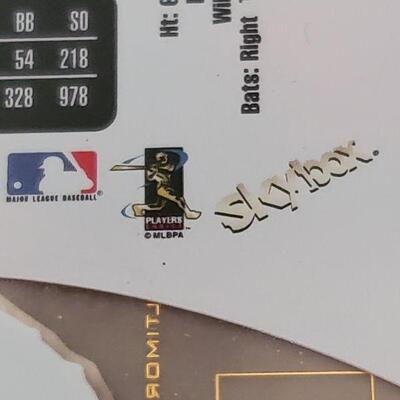 Lot 14: Lot of Misc 1998 MLB Skybox Baseball Cards