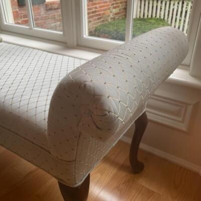 Rolled arm upholstered bench 
