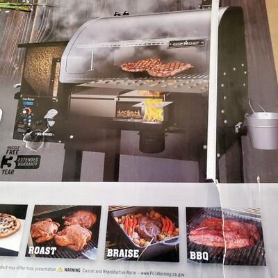 BRAND NEW CAMP CHEF WOODWIND PELLET GRILL 
