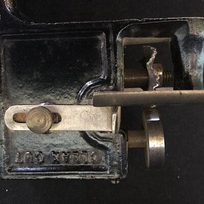 Antique Iron Crimper Pinker Shear (Held by Vice) Highland Machine Co, Pulaski, NY" Clean Cut Tool