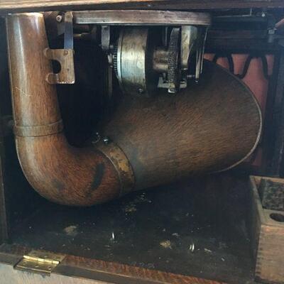 Edison Crank/Disc Antique Player w/ Golden Oak Case & Records