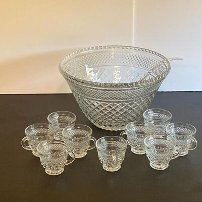 Anchor Hocking Wexford Punch Bowl with Nine Cups