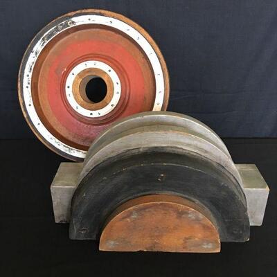 Wooden Foundry Mold Red/Silver