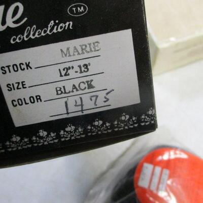 Lot 169 - Doll Wigs