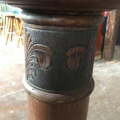 Antique Quartersawn Solid Oak Lecturn In Great Condition