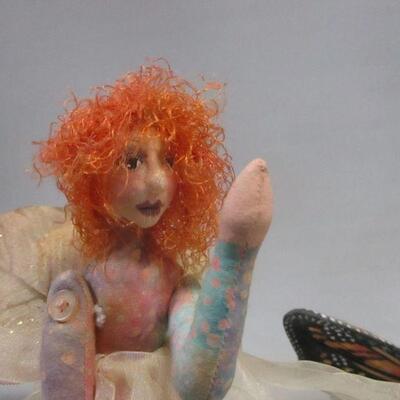 Lot 176 - Fairy Angels 