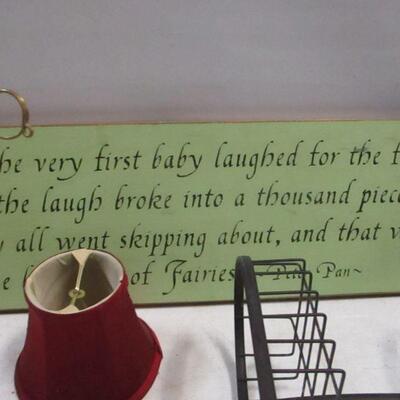 Lot 176 - Home Decor Misc Items