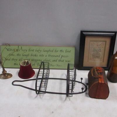 Lot 176 - Home Decor Misc Items