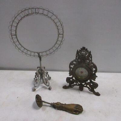 Lot 178 - Clock & Brass Door Knocker