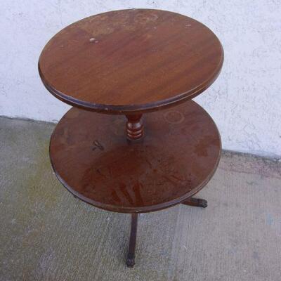 Lot 198 - Round 2 Tier End Table