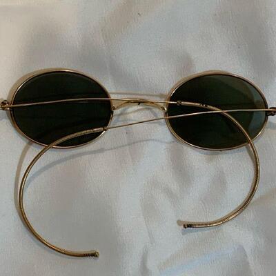 Vintage sun glasses 