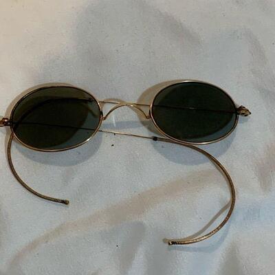 Vintage sun glasses 