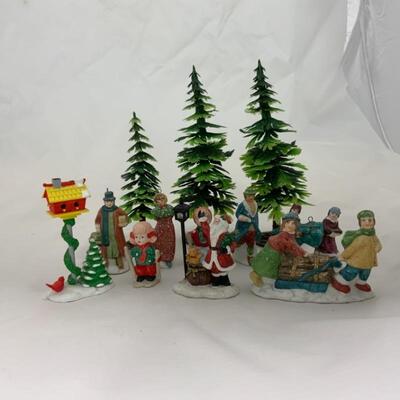 (186) Christmas Village Accessories