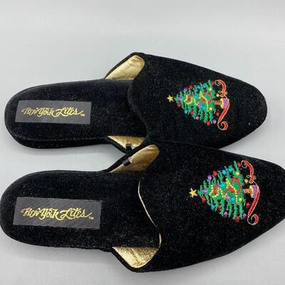 Black Velvet Christmas Slippers Size Medium YD#012-1120-00040