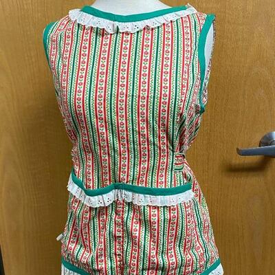 Vintage Christmas Holiday Red and Green Smock Apron YD#012-1120-00068